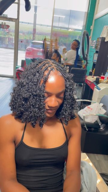 Butterfly Locs Short Bob, Short Butterfly Locs Bob, Short Soft Locs With Barrel Ends, Butterfly Loc Bob, Knotless Butterfly Locs, Bob Butterfly Locs, Butterfly Locs Bob, Short Butterfly Locs, Locs Bob