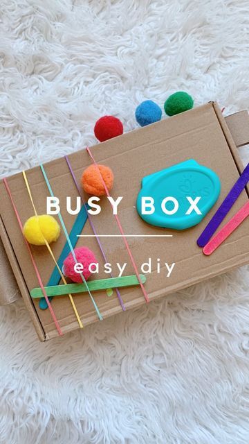 Diy Toys For Infants, Wipe Lid Crafts, Cardboard Montessori, Diy Object Permanence, Wipes Lid Crafts, Sensory Cardboard Box Ideas, Diy Infant Toys, Velcro Activities For Toddlers, Cardboard Box Activities For Toddlers