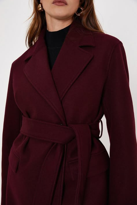 Deep Winter Color Palette Capsule Wardrobe, Burgundy Wool Coat, Coats For Women Classy, Layering Outfits Winter, Deep Winter Outfits, Burgundy Coat Outfit, Winter Layering Outfits, Christmas Party Shoes, Burgundy Coat