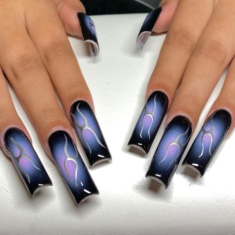 Air Brush Acrylic Nails, Air Brush Nail Design, Acrylic Nails Coffin Airbrush, Air Brush Nail Designs Art, Airbrush Design Nails, Air Brush Nail Designs Ideas, Black Air Brush Nails, Nail Freestyle Designs, Acrylic Airbrush Nails Art Designs