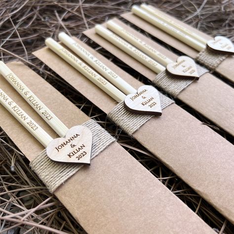 Laser Engraved Chopsticks, Personalized Favors, Wedding Favor Chopsticks, Custom Chopstick, Wedding Favors, Japanese Chopsticks by MariamWedding on Etsy Plexiglass Invitations, Personalized Chopsticks, Asian Gifts, Favour Ideas, Inexpensive Wedding Favors, Japanese Chopsticks, Wedding Favors Fall, Candle Wedding Favors, Etsy Wedding Favors