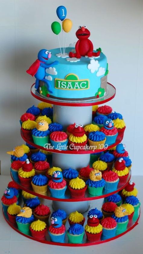 Sesame Street Cupcake Tower on Cake Central Sesame Street Birthday Party Ideas Boy, Elmo Birthday Party Boy, Sesame Street Birthday Cakes, Elmo Birthday Cake, Sesame Street Cupcakes, Cake With Cupcakes, Sesame Street Cake, Elmo Cake, Cookie Monster Birthday