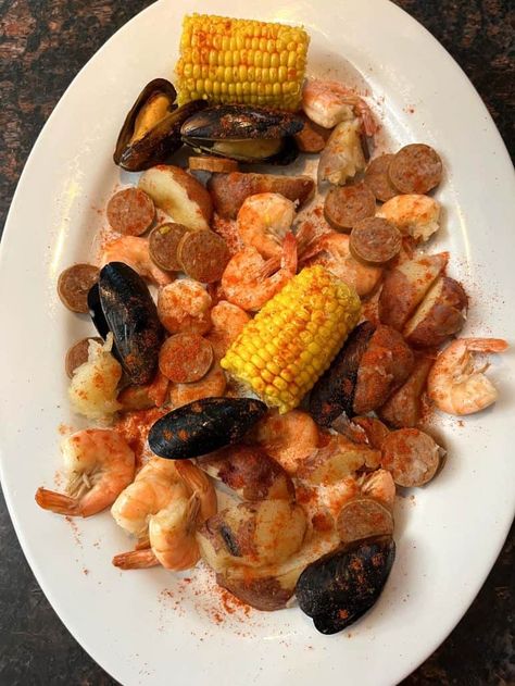 Aldi Seafood Boil in a Bag – So Easy! Seafood Boil In A Bag, Best Jambalaya Recipe, Grouper Fillet, Shrimp Linguine, Seafood Feast, Popcorn Shrimp, Jambalaya Recipe, Frozen Seafood, Greek Flavors