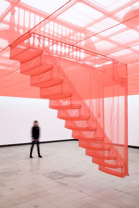 Do Ho Suh, Silk Houses #ephemeral #installation #art #temporary #architecture #installation #arquitectura #efimera #instalacion #arte #architettura #effimera #silk #stair Do Ho Suh, Fabric Installation, Dream Painting, Bar Interior, Sculpture Installation, Land Art, Public Art, Art Sculpture, Art Plastique