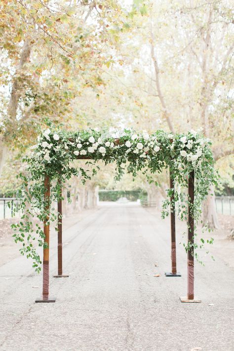 Wedding Floral Pergola, Wedding Ceremony Chuppah, Pergola Flowers Wedding, Chuppah With Greenery, Floral Arbor Wedding, Greenery Arch Wedding, Pergola Wedding Decorations, Wedding Arbor Flowers, Wedding Installations