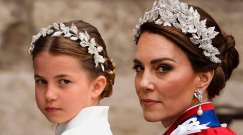 Crystal Flower Crown, British Kingdom, England Flowers, London Ideas, Royal Family Of Greece, Royal Gowns, Charles Coronation, Royal Women, Royal Family England