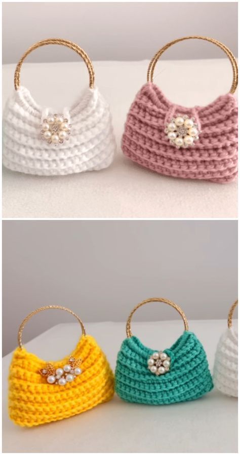 Crochet Boho Bag Pattern, Crochet Small Bag, Crocheted Purses, Small Crochet Gifts, Crochet Mini Bag, Cute Mini Bags, Accessoires Barbie, Crochet Boho Bag, Crochet Handbags Patterns