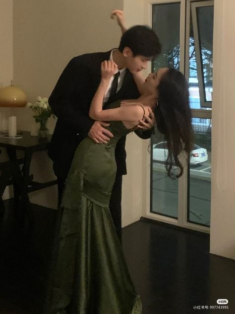 Dresses Satin Long, Korean Photoshoot, Mermaid Green, Dancing Dresses, Prom Poses, Dresses Satin, Couples Vibe, My Kind Of Love, Ulzzang Couple