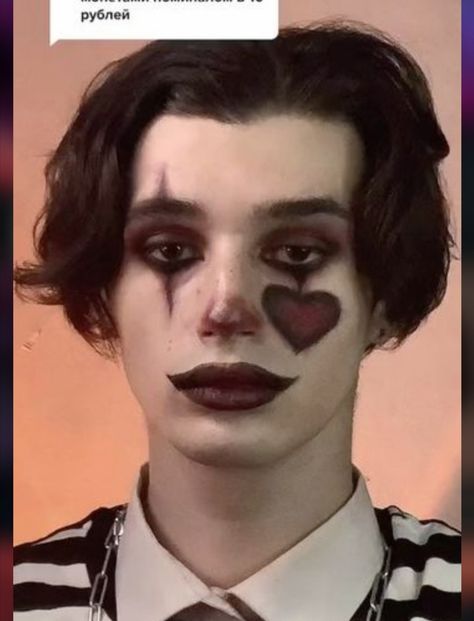 Black Clown Makeup Men, Easy Clown Makeup For Men, Clown Makeup Men Easy, Spooky Makeup Men, Black And White Clown Makeup Men, Cool Halloween Makeup Men, Simple Clown Makeup Men, Mens Halloween Makeup Easy, Man Clown Makeup