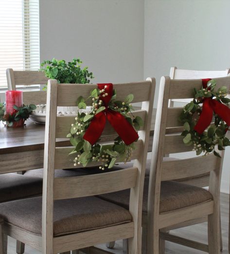 Christmas Decor Chairs, Dining Room Chair Christmas Decoration, Chair Christmas Decorations, Chair Decorations Christmas, Dining Chair Christmas Decor, Christmas Chair Decorations, Christmas Chair Decor, Chair Christmas Decor, Chair Wreaths