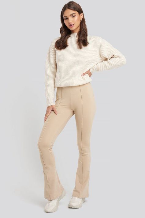 Beige Flare Pants Outfit, Flared Legging Outfit, Slim Dress Pants, Dress Pants Outfits, Beige Leggings, Beige Outfit, Legging Outfits, Flare Leggings, Cute Sweaters