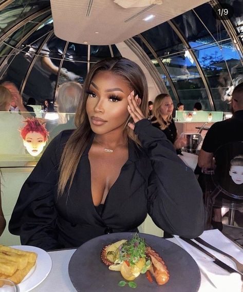 Zisofye Tayablo is all about the money, girls and work 

Tony Gilbert… #romance #Romance #amreading #books #wattpad Outfit Ideas October, Cute Dinner, Shein Finds, Restaurant Pictures, Restaurant Photos, Photography Posing Guide, Pretty Pics, Black Femininity, Pic Pose