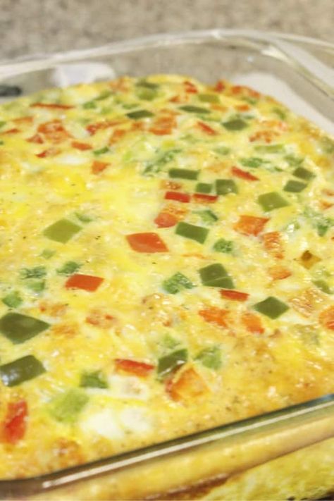 Loaded Omelet Breakfast Ideas, Easy Western Omelette Recipe, Bake Omelette Recipe, Western Egg Bake, Western Omelette Casserole, Oven Omelette Recipe Breakfast Casserole, Make Ahead Omelettes, Omelette Biscuits, Western Omelette Quiche