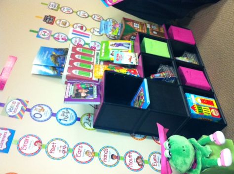 Frogstreet Classroom Setup, Frogstreet Curriculum 3s, Frogstreet Prek, Frog Street Curriculum Activities, Frogstreet Curriculum Preschool, Frog Street Curriculum Preschool, Frog Street Press, Pre Kindergarten Classroom, Classroom Organizer