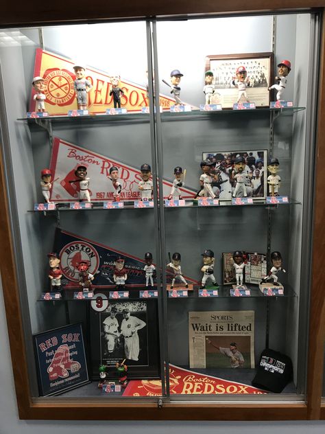 Bobble Head Display Ideas, Bobblehead Display Ideas, Baseball Memorabilia Display, Mini Man Cave Ideas, Sports Room Man Cave, Attic Man Cave, Sports Memorabilia Display, Baseball Man Cave, Modern Man Cave