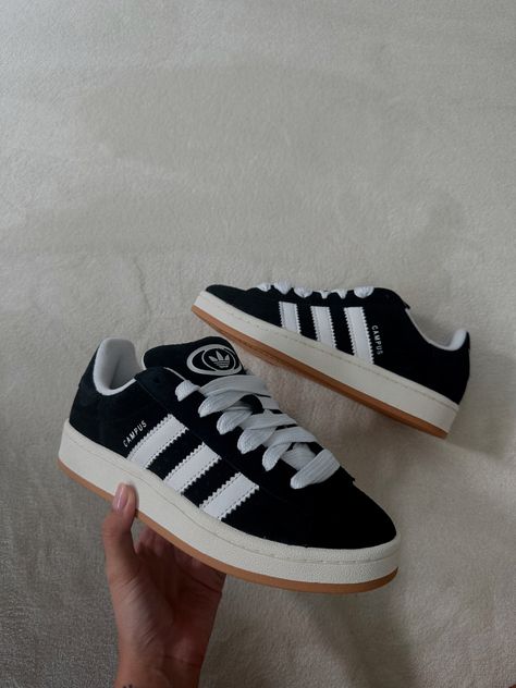 Adidas Campus 00s, Trendy Shoes Sneakers, Dr Shoes, Pretty Shoes Sneakers, All Nike Shoes, Shoe Wishlist, Hype Shoes, Adidas Campus, Shoe Inspo