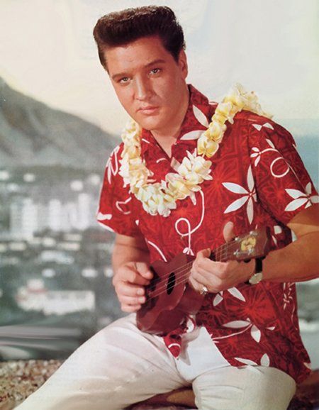 Elvis with soprano Ukulele from movie in a studio shot for Blue Hawaii - 1961 60s Hawaii Aesthetic, Blue Hawaii Elvis, Elvis Red Aesthetic, Vintage Aloha Shirt, Hawaii Party Aesthetic, Elvis Presley's Birthday, Elvis Party, Elvis Presley Blue Hawaii, 60s Beach