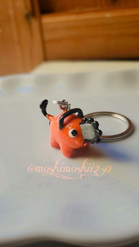 Pochita Clay Art, Clay Pochita, Anime Clay Charms, Pochita Keychain, Pokemon Clay, Pochita Chainsaw Man, Pochita Chainsaw, Skate 3, Wall Art Diy Paint