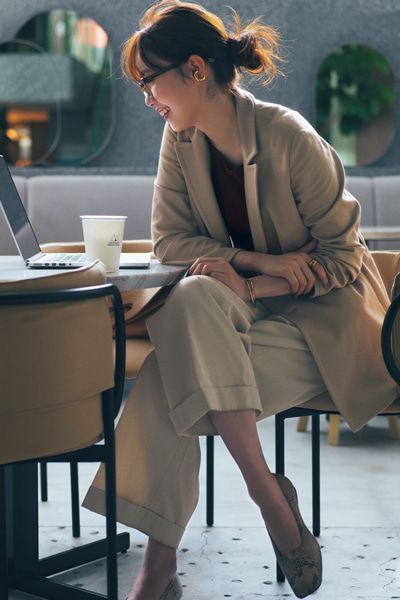 Career Woman Outfit, Woman Office Outfit, Japanese Minimalist Fashion, Corporate Woman, Japanese Fashion Women, Corporate Girl, Stylish Office Wear, Business Dress Women, Corporate Women