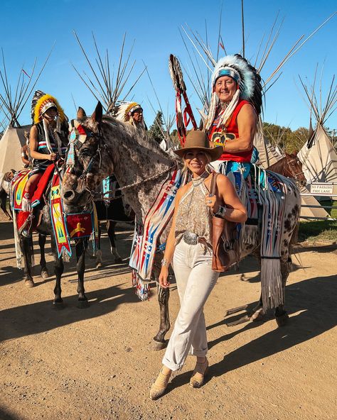 West Desperado, Pendleton Round Up, Concert Outfit Inspo, Outfit Styling, Rodeo Fashion, Country Concert Outfit, Country Concert, Country Concerts, Round Up