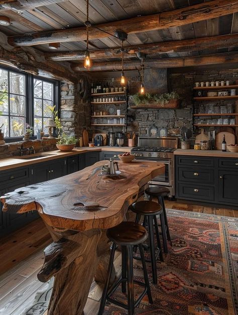 Large Rustic Kitchen, Rustic Kitchen Islands, Rustic Cabin Kitchen, Rustic Barn Homes, Cabin Kitchen Decor, Log Cabin Interior, Western Kitchen, Rustic Kitchen Island, Cabin Kitchens