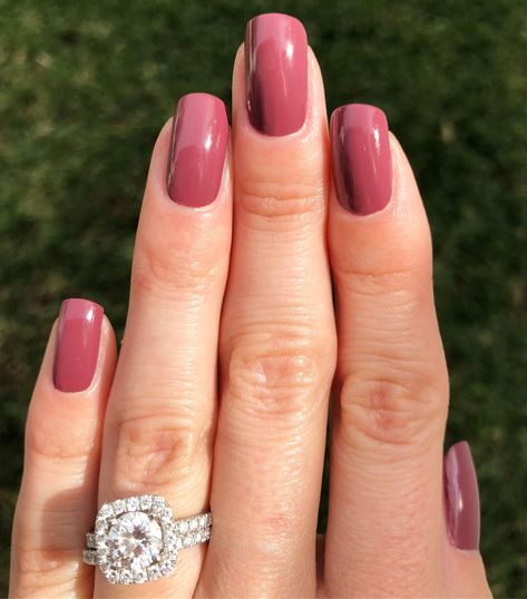 Essie - Angora Cardi - deep dusty rose - dark mauve nails - winter manicure Dark Mauve Nails, Rose Pink Nail Polish, Essie Angora Cardi, Rose Pink Nails, Winter Deep, Dark Purple Nails, Mauve Nails, Winter Manicure, Rose Dark