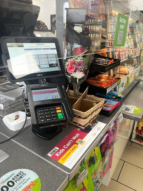 Cashier Aesthetic, Seven Eleven Aesthetic, Gas Station Cashier, 7 Eleven Aesthetic, Gas Station Photos, Eleven Aesthetic, James Town, Latino Aesthetic, Amazing Apartments