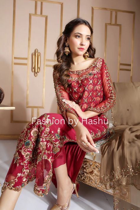 Top Treading Lawn Dresses 2023 All New Design Fashion By Hashu Shalwar Kameez Wedding, Fancy Shalwar Kameez, Wedding Maroon, Shadi Dresses, Pakistani Formal Dresses, Desi Wedding Dresses, Pakistani Party Wear, Gaun Fashion, Pure Chiffon