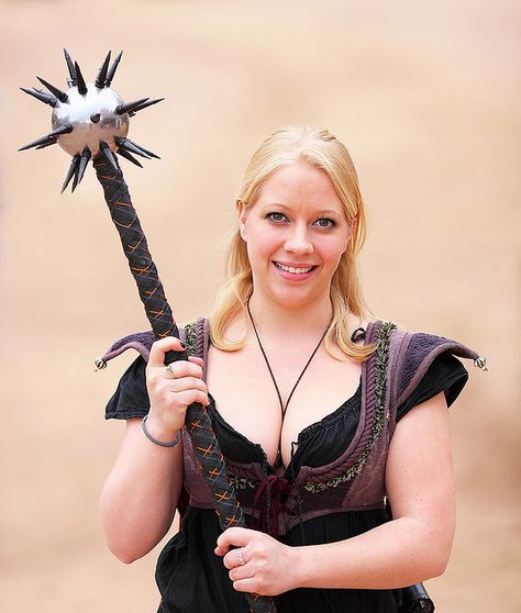 Sexy Maiden with Two-Handed Spiked Battle Mace 2010 AZ Ren Fest | Flickr - Photo Sharing! Ren Fest, Action Poses, Photo Reference, Pretty Woman, Two Hands, Photo Sharing, Arizona, Pokemon, Festival