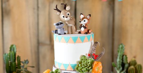 Wild & Free Birthday Party Peter The Rabbit Cake, Peter Rabbit Cakes, Rabbit Cake Ideas, Decor Aqiqah, Peter Rabbit Birthday Cake, Birthday Cale, Bee Birthday Cake, Reindeer Cakes, Peter Rabbit Cake