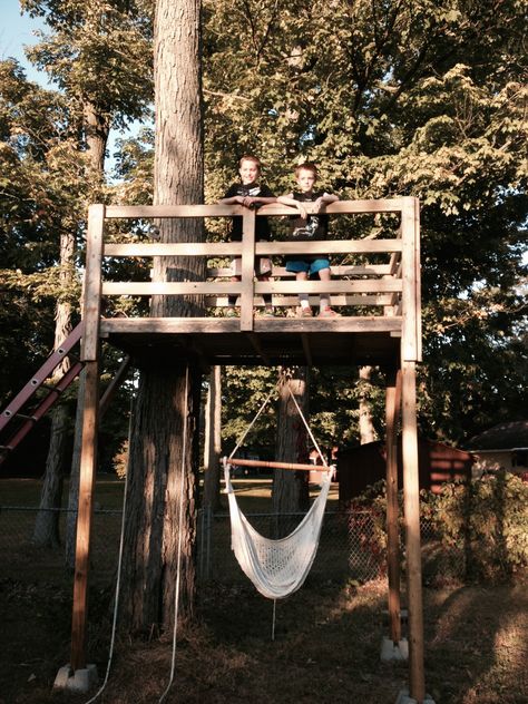 Progress on the treehouse: railings, flooring, hatch.  Working on rope ladder and roofing. Treehouse Railings, Treehouse Railing Ideas, Treehouse Railing, Treehouse Inspiration, Rope Railing, Rope Ladder, Home Safety, Railing, Tree House