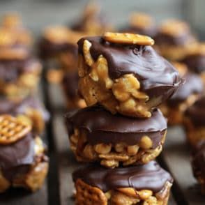 Chex Mix Bars, Honeycomb Cookies, Mallow Cups, Chocolate Chex Mix, Chocolate Chex, Cookies Cream, Covered Pretzels, Half Baked, Chex Mix