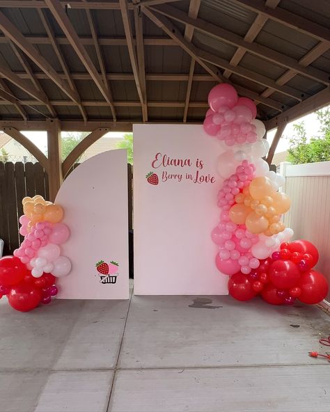 On September 21st we were “Berry In Love 🍓” This set up features: - Custom pink and white draping - Custom backdrop and balloon styling ＮＯＷ ＢＯＯＫＩＮＧ！ ꜱᴛᴀᴛᴇᴍᴇɴᴛ ᴘᴀʀᴛʏ ᴅᴇᴄᴏʀ 🎈 𝗟𝗶𝗻𝗸 𝗶𝗻 𝗼𝘂𝗿 𝗱𝗲𝘀𝗰𝗿𝗶𝗽𝘁𝗶𝗼𝗻 𝗯𝗼𝘅. _________________________ #berryinlove #strawberrydecor #berry #eventpixie #partydecor #partyideas #birthday #balloongarland #luxuryballoons #events #eventinspo #partyinspiration #celebration #corporateevents #balloonwork #eventdesign eventpixie, partydecor, partyideas, birthday, ball... Balloon Styling, Strawberry Decorations, Now Booking, Custom Backdrop, Party Inspiration, Balloon Garland, Corporate Events, Event Design, Pink And White