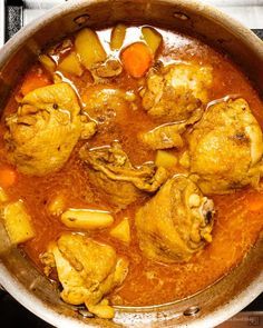 Super Easy Vietnamese Chicken Curry Recipe | www.iamafoodblog.com Chicken Gravey, Curry Chicken With Potatoes, How To Make Curry, Chicken With Potatoes, Vietnamese Chicken, Chicken Curry Recipe, Curry Chicken Recipes, Curry Recipe, Chicken Dishes Recipes