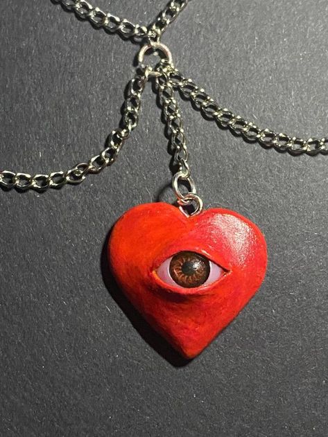 Clay Horror, Clay Eyes, Creepy Toys, Creepy Eyes, Halloween Clay, Diy Air Dry Clay, Clay Crafts Air Dry, Polymer Clay Jewelry Diy, Eye Painting