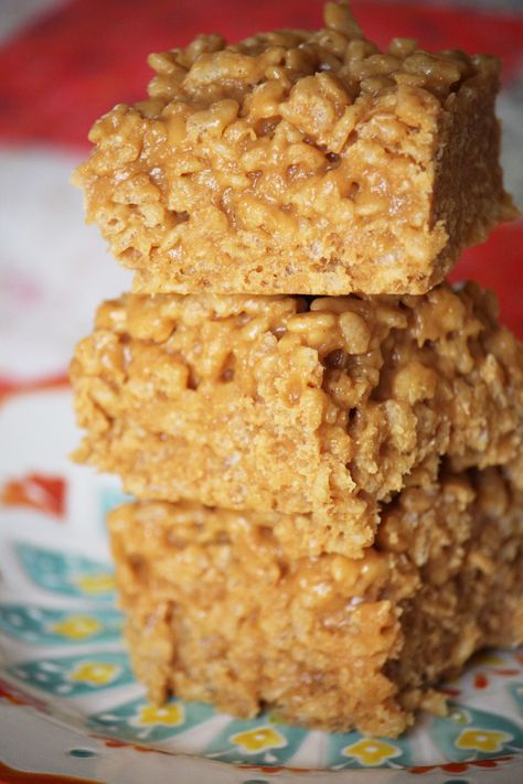 Peanut Butter Crispy Treats, Peanut Butter Rice Crispy, Peanut Butter Rice Crispy Treats, Peanut Butter Rice Crispies, Peanut Butter Rice Krispie Treats, Peanut Butter Rice Krispies, Krispie Treats Recipe, Krispy Treats, Rice Krispy