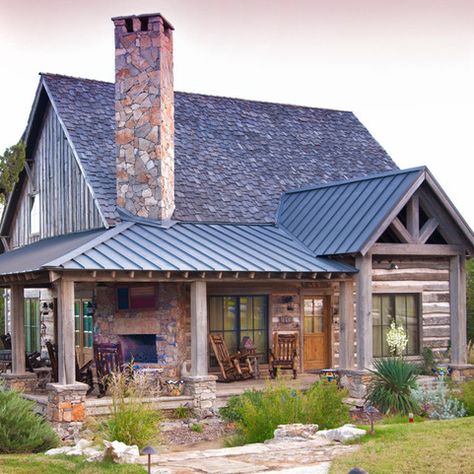 I really like mixing roof materials Stone Cabin, Shingle Roof, Farmhouse Exterior Design, Rustic Log Cabin, Rustic Exterior, Beautiful Cabins, Modern Farmhouse Exterior, Log Cabin Homes, Cabin In The Woods