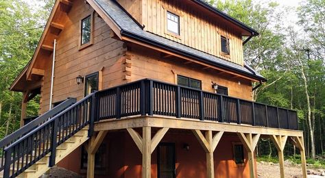 Exterior Finishes: Porch, Deck and Foundation Wall Log Home Exterior Colors, Exterior Concrete Paint, Cabin Exterior Colors, Log Homes Exterior, Log Cabin Exterior, Cabin Deck, Log Home Builders, Exterior Door Colors, Exterior Finishes