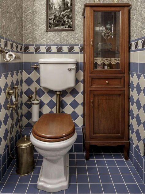 Victorian Bathroom Vintage, Bathroom Moody, Bathroom Eclectic, Baie Vintage, Bedroom Moody, Bathroom Dark, Moody Bathroom, Dark Bathroom, Modular Bathrooms