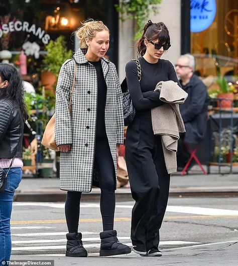 Jennifer Lawrence and Camila Morrone cut seriously stylish figures during a walk in New York City | Daily Mail Online Jennifer Lawrence Fashion, Cami Morrone, Jennifer Lawrence Style, Jennifer Lawrence Pics, Camila Morrone, October 1, Celebrity Street Style, Stylish Clothes For Women, Classic Chic