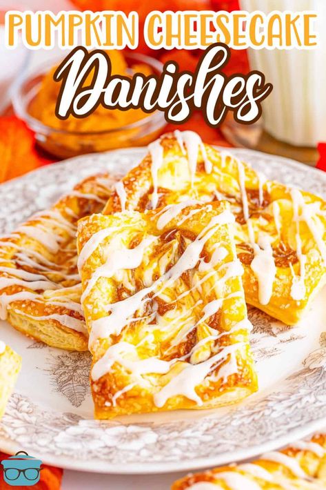 Pumpkin Danish, Easy Fall Treats, Cream Cheese Pumpkin, Cream Cheese Swirl, Cream Cheese Recipe, Pumpkin Filling, Sweet Glaze, Pumpkin Dishes, Cheese Pumpkin