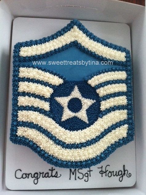 Butter cream military promotion cake. Airforce Retirement Cupcakes, Military Promotion Cake, Army Promotion, Promotion Cake, Pretty Pastries, Promotion Ceremony, Congratulations Cake, Military Cake, Diy Cakes