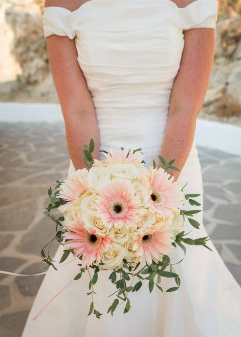 Ivory Rose & Pale Pink Gerbera  www.happilyeverafter.gr Gerber Daisy Bouquet Wedding, Gerber Daisy Bouquet, Gerber Daisy Wedding, Daisy Bridal Bouquet, Daisy Bouquet Wedding, Gerbera Wedding, Gerbera Daisy Wedding, Gerbera Daisy Bouquet, Pretty Wedding Bouquet