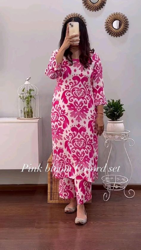 Kurta Plazo Design, Plazzo Designs, Plazo Designs, Cotton Suit Designs, Cotton Dress Pattern, Simple Frock Design, Stylish Kurtis Design, Sets Outfit, Lace Dress Design