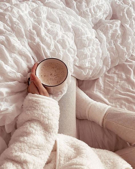 Morning Vibes Photography Instagram, Fall Mornings Aesthetic, Hazy Morning Aesthetic, Gemma Louise Miles Home, Cozy Fall Morning Aesthetic, Cozy Quotes, Gemma Louise Miles, Crisp Fall Morning Aesthetic, Good Morning Today