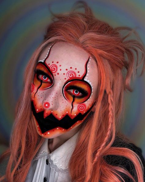 Lina on Instagram: “🎃 • PUMPKIN CLOWN • 🎃 Lenses from @miragacolor #RedCrane 🤡 #Halloween #halloweenmakeup #clown #clownmakeup #pumpkinclown #scaryclown…” Marionette Doll Makeup Halloween, Scary Clown Face Makeup, Demon Clown Makeup, Sfx Clown Makeup Gore, Clown Makeup Neon, Killer Clown Makeup Scary, Pumpkin Clown Makeup, Scary Jester Makeup, Evil Clown Makeup For Women