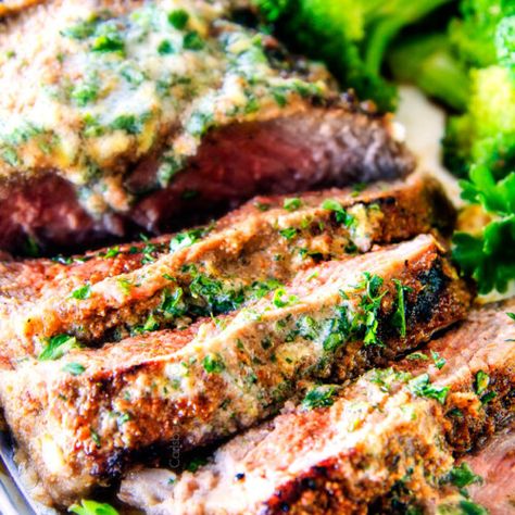 Spice Rubbed Steaks with Herb Butter (grill or pan seared) - Carlsbad Cravings Ny Steak, Sirloin Steak Recipes, Steak Spice, Top Sirloin, Pan Seared Steak, Carlsbad Cravings, Top Sirloin Steak, Spice Rub, Herb Butter