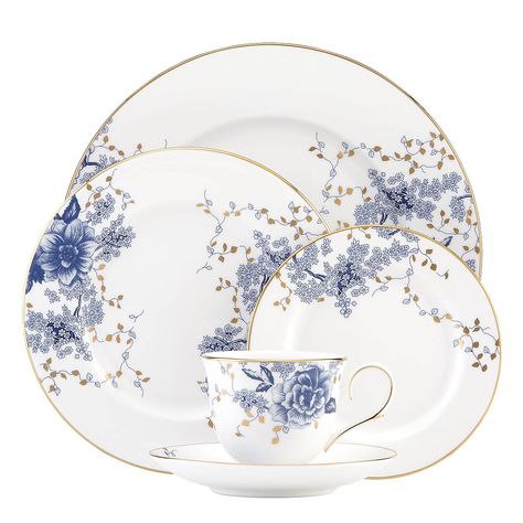 Fine china dinnerware