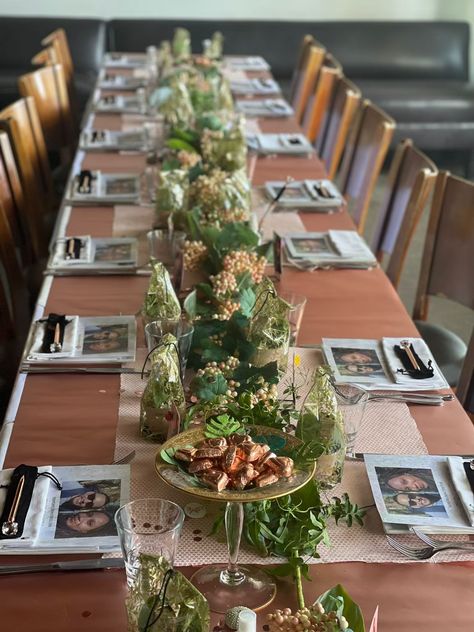 Rehearsal Dinner Decorations Table Decor Fall, Rehearsal Dinner Dessert Table Ideas, Boho Rehearsal Dinner Decorations, Fall Rehearsal Dinner Decorations, Brewery Rehearsal Dinner, Christmas Rehearsal Dinner, Rehearsal Dinner Decorations Table, Rehearsal Dinner Food, Italian Dinner Party Decorations