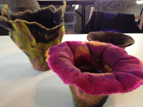 IMG_1123 Felt Vessels, Felted Vessels, Wet Felting Tutorial, Felted Projects, Felted Flowers, Felted Bowls, Felt Yarn, Felt Fashion, Fiber Sculpture